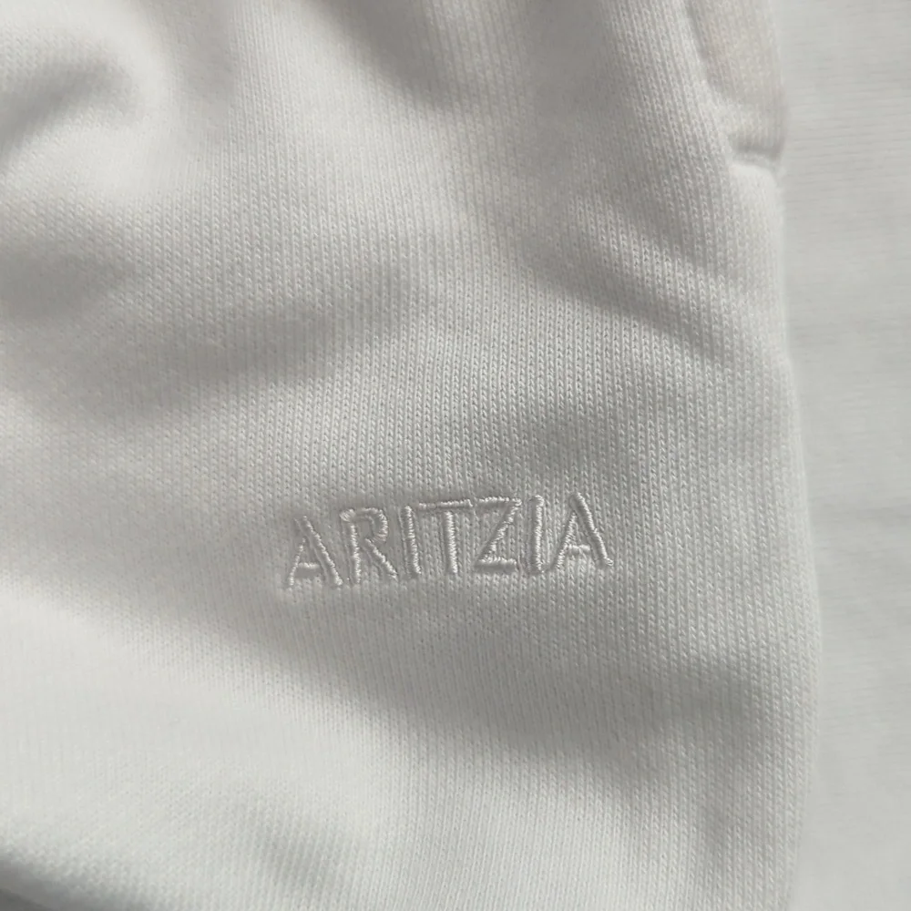 Aritzia Wide Leg Pants in White - Picture 14 of 16
